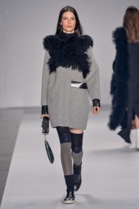 Desfile Glória Coelho Inverno 16 - Pétalas