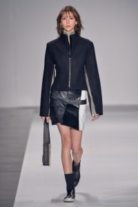 Desfile Glória Coelho Inverno 16 - Pétalas