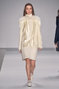 Desfile Glória Coelho Inverno 16 - Pétalas