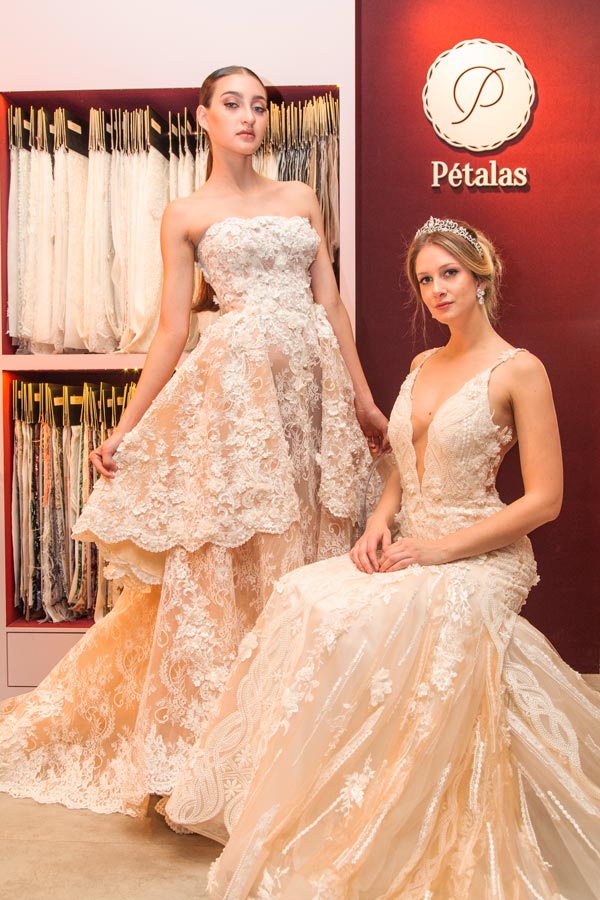 Modelos no estande de Pétalas Noivas - Evento Casar 2018