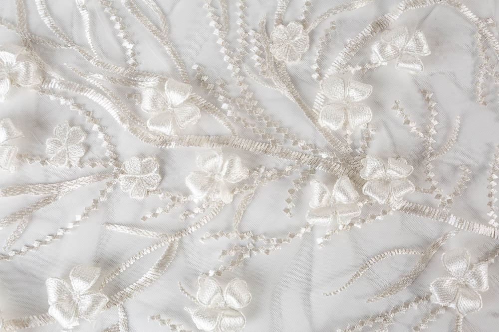 Tecido Tulle Bordado Butterfly - Pétalas