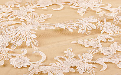 Coleção Charlotte - Florais - Tulle Bordado Angelica (detalhe)